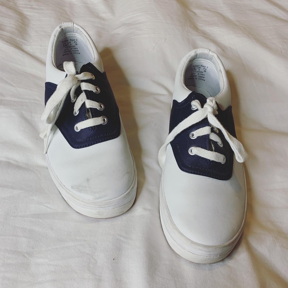 Ked’s school shoe